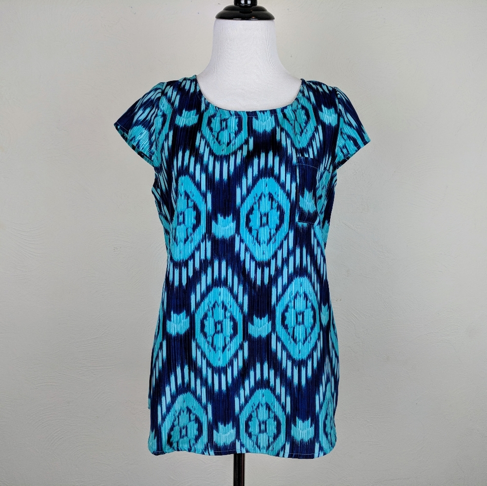 Olive & Oak Top Blue Keyhole Back Ikat Print Shirt Boho
